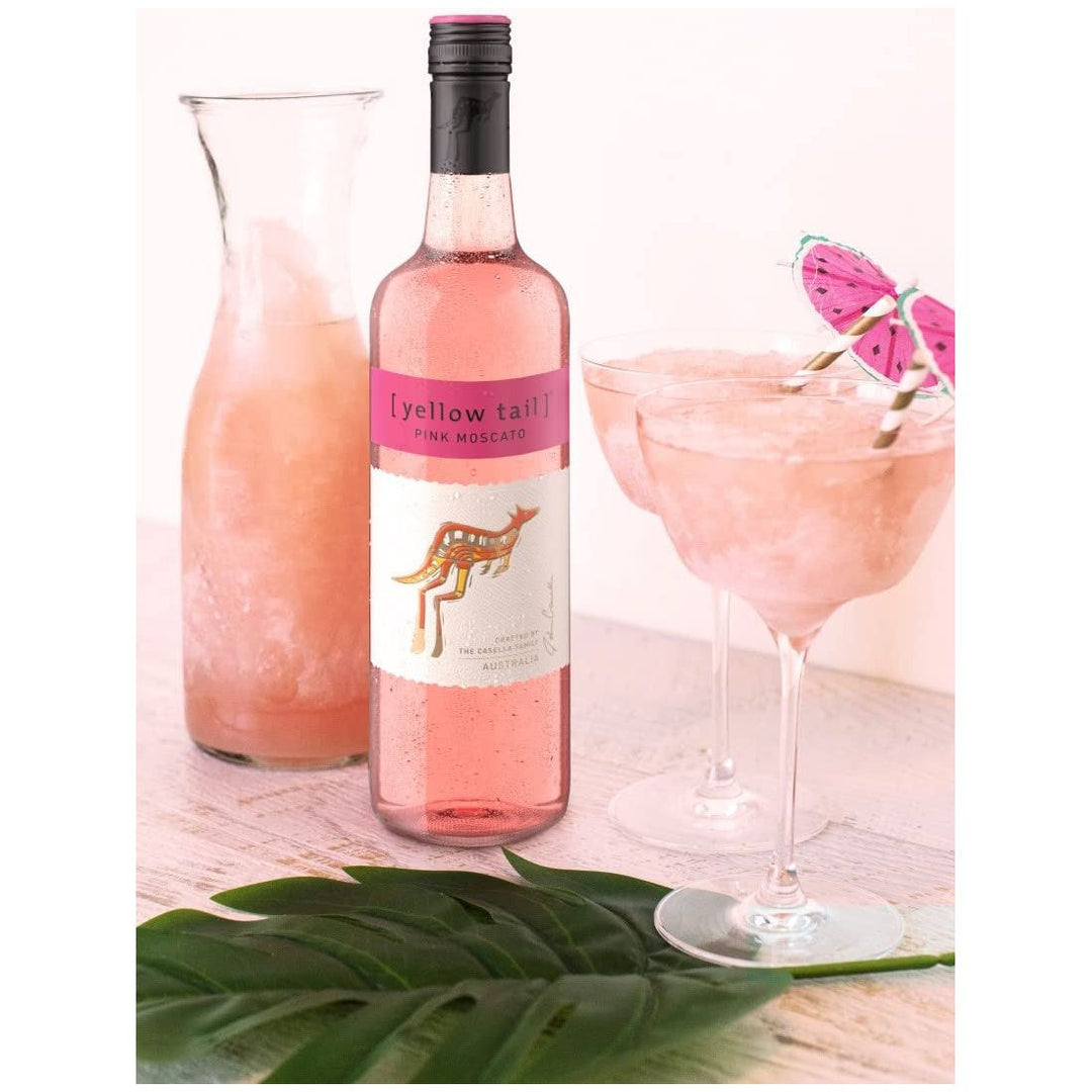 Yellow Tail Pink Moscato Wine
